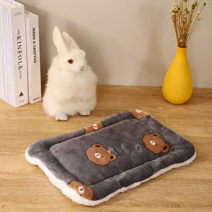 1 pcs Plush Squirrel Pet Bed
