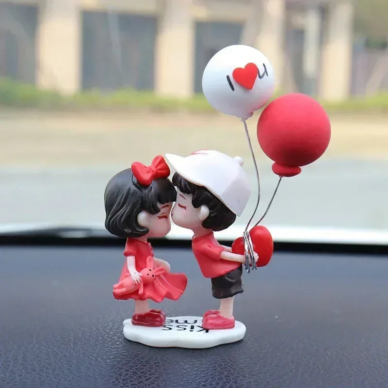 Adorable cartoon resin couple ornament