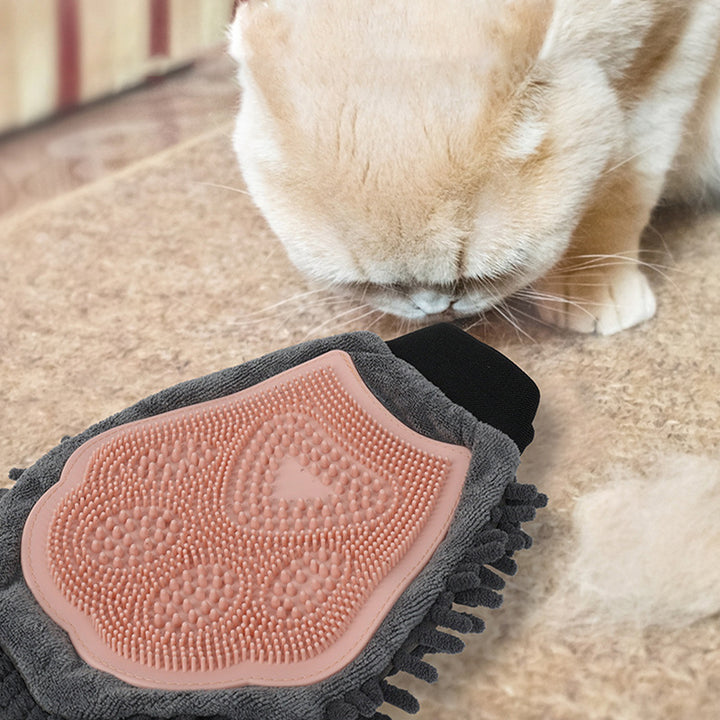 Bathing brush glove for pet grooming
