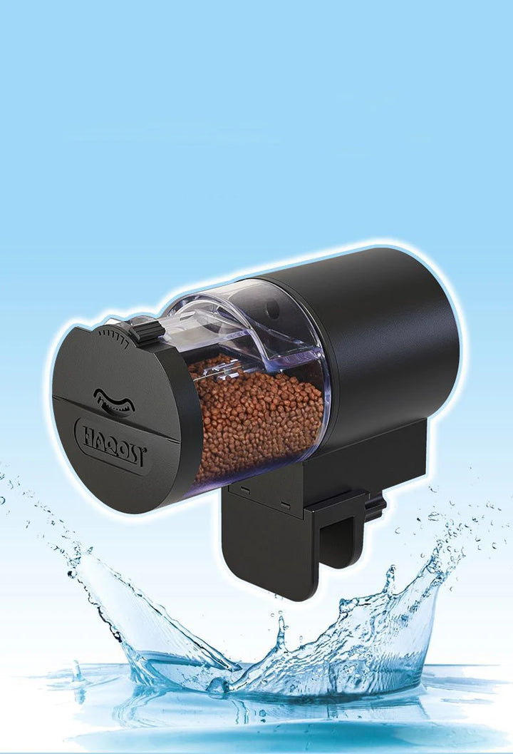 Battery-powered auto feeder for aquarium fish