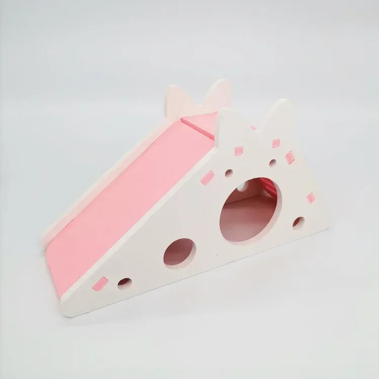 Breathable toy slide for hamsters