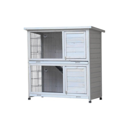Bunny hutch with non slip ramp