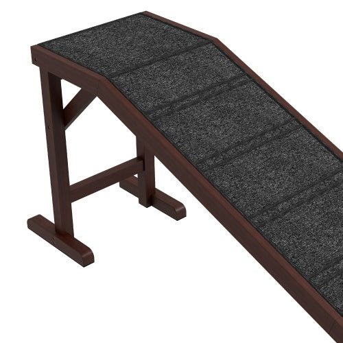 Comfortable dog ramp with carpet surface