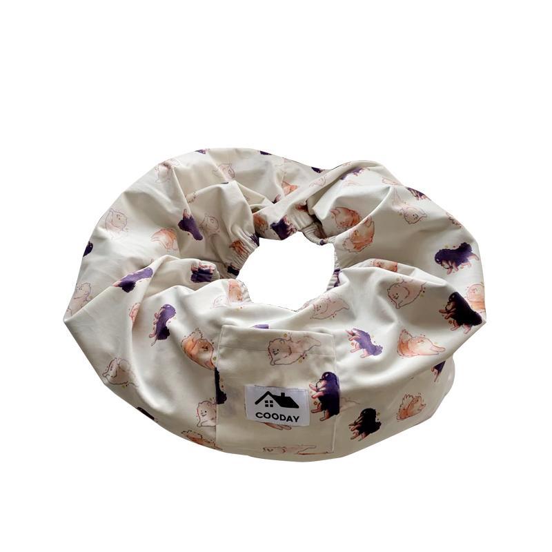 Comfortable travel sling for lambs chickens and pets