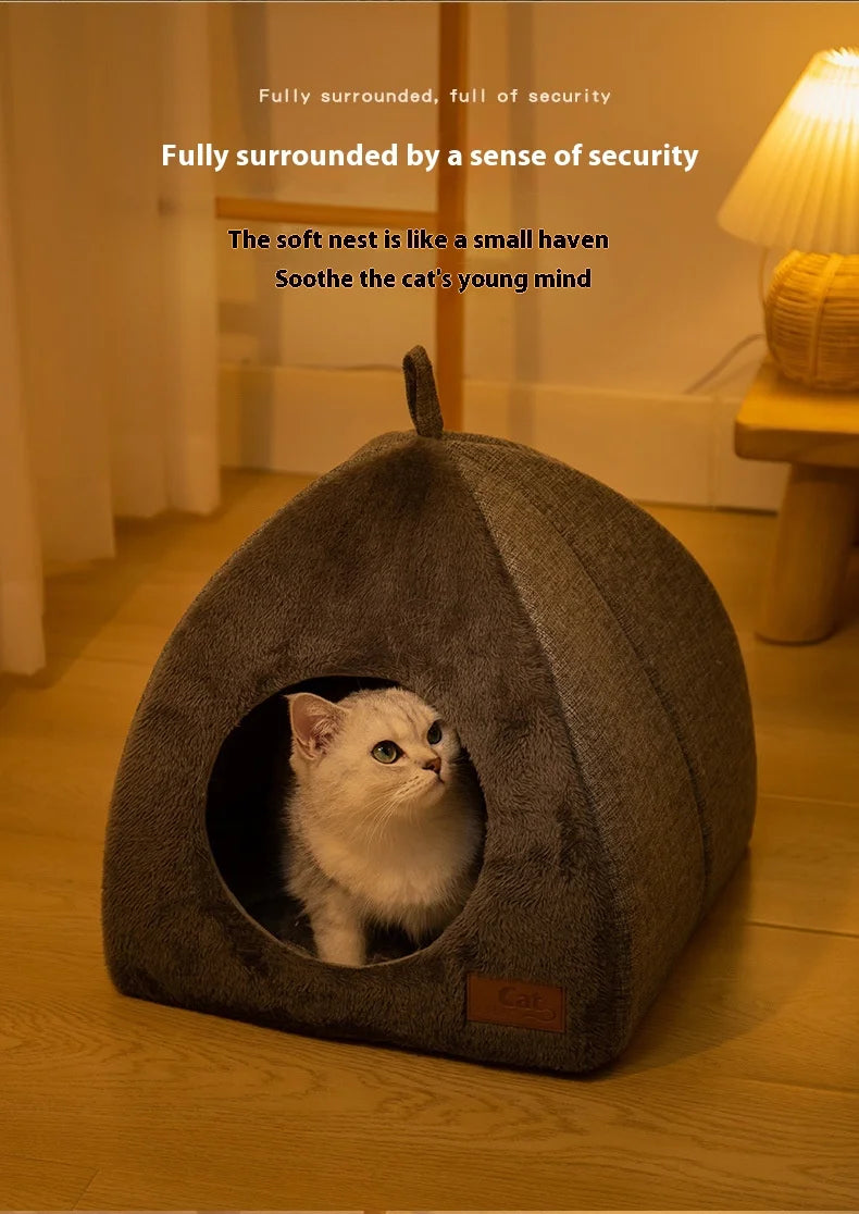 Cozy and Thickened Closed Cat House
