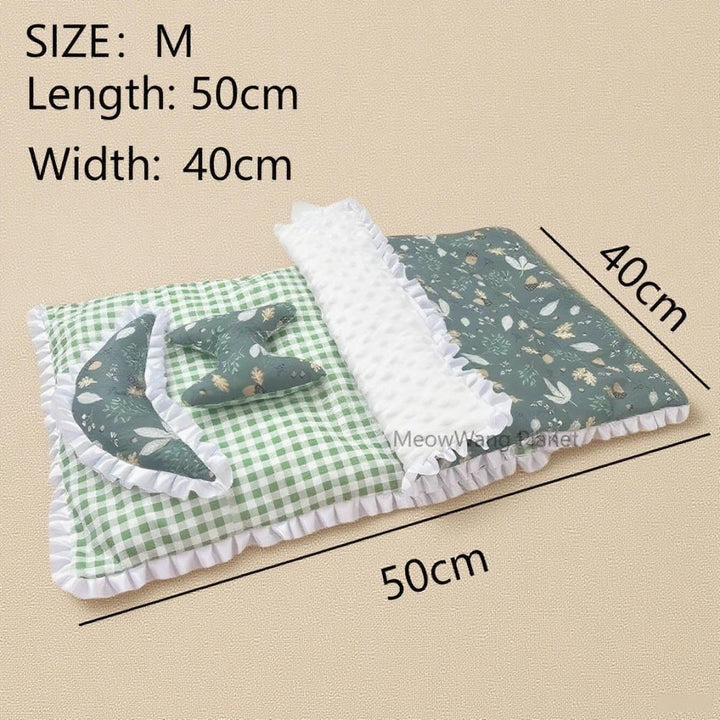 Dog bedding set with non-slip mat