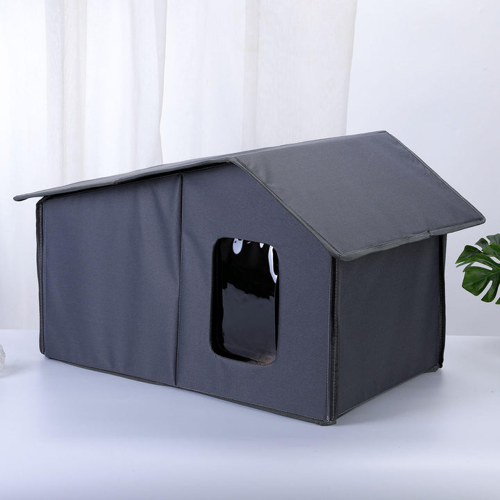 Easy-to-clean outdoor pet house