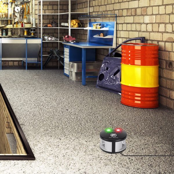 Electronic rodent and insect repeller