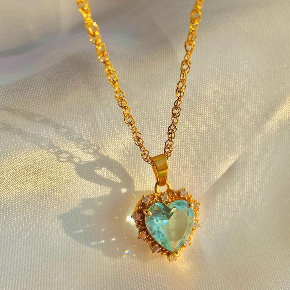 Elegant Heart Gold Jewelry
