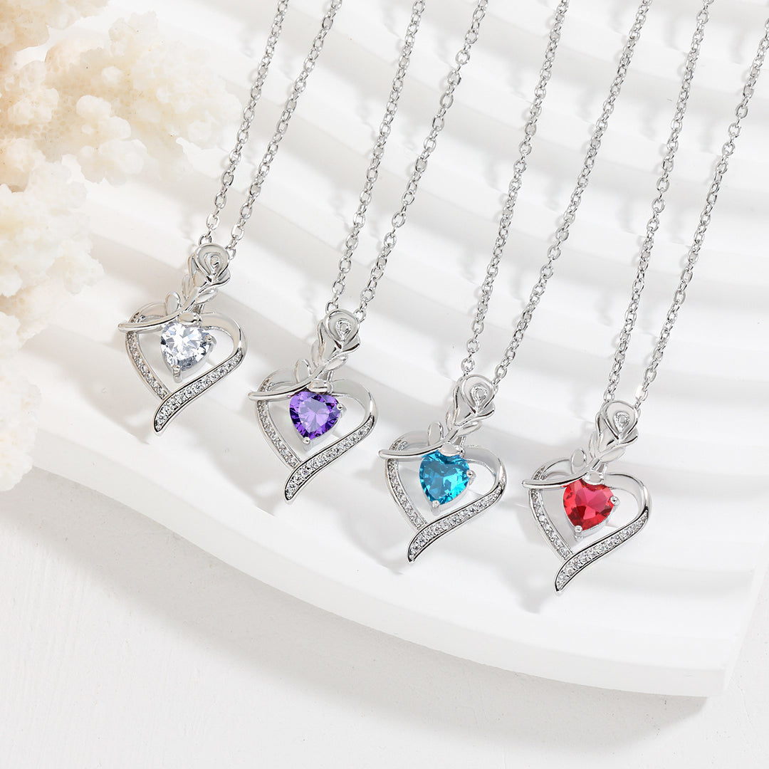 Everlasting flower heart-shaped necklace gift