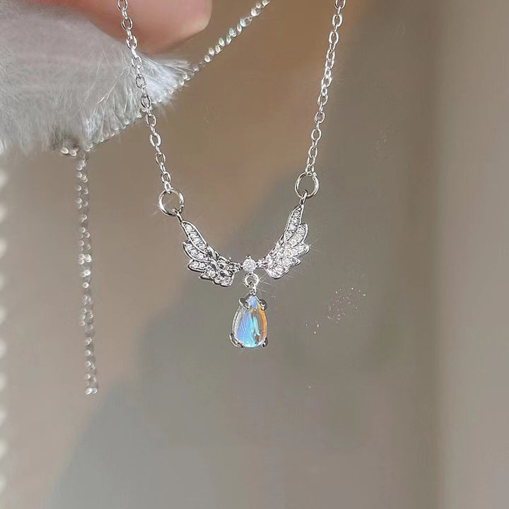 Fashion jewelry heart wings necklace