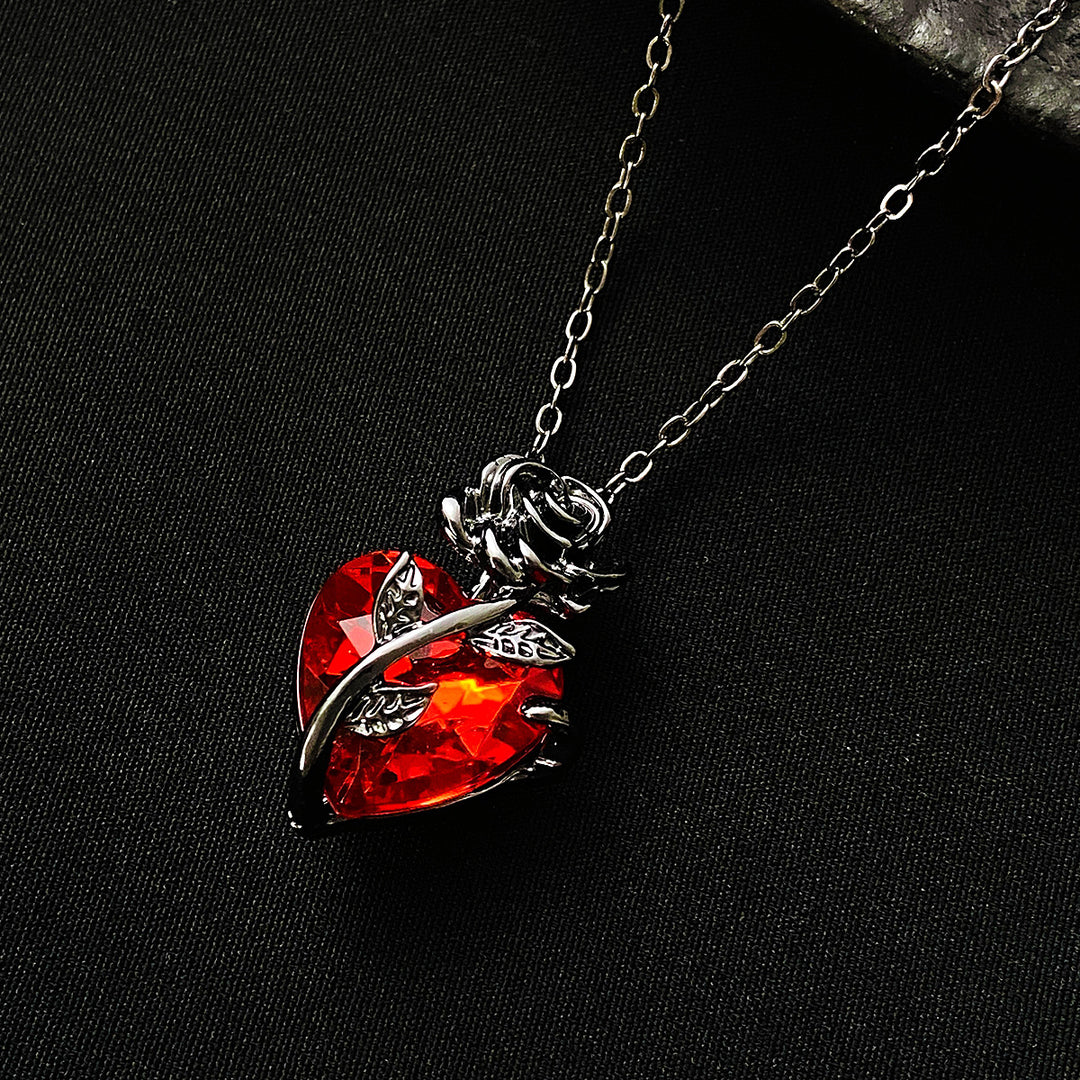 Fashionable punk love necklace women