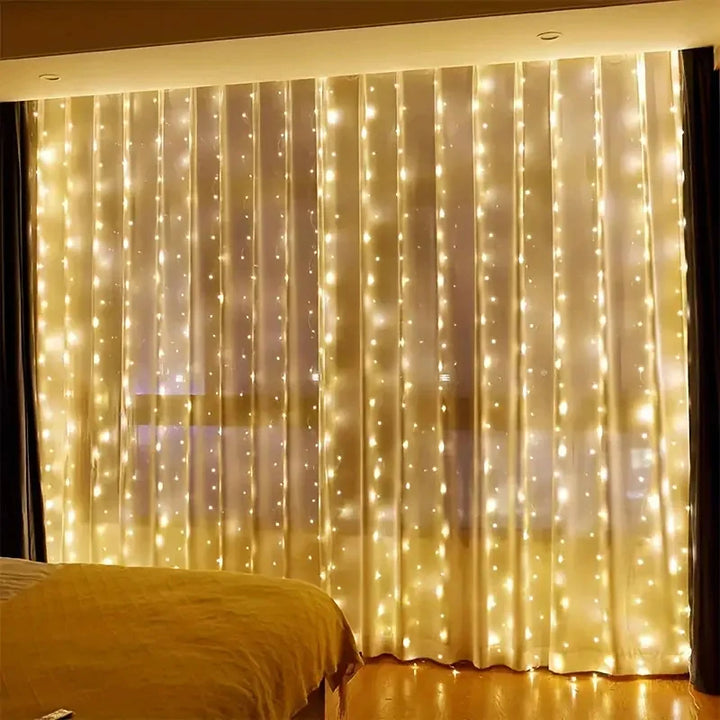 Festive 6-meter USB curtain fairy lights