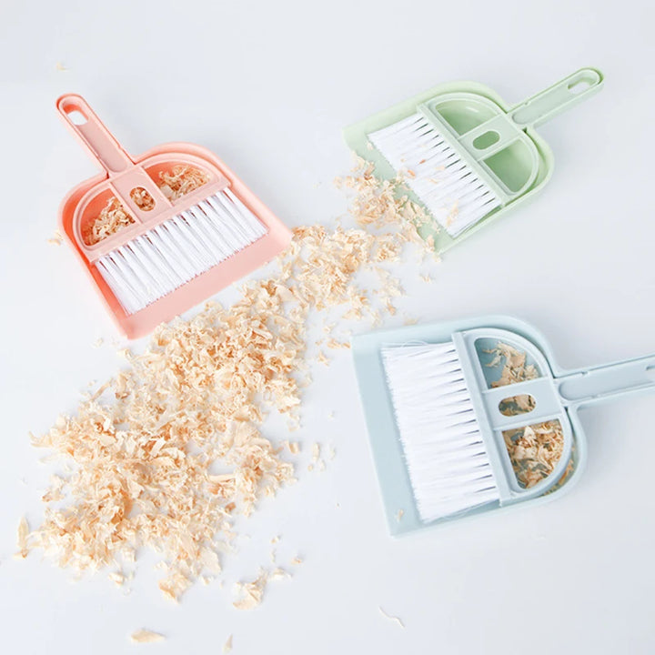 Hamster Cage Cleaning Tools
