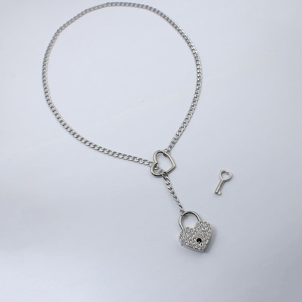 Heart-Shaped Fashion Necklace