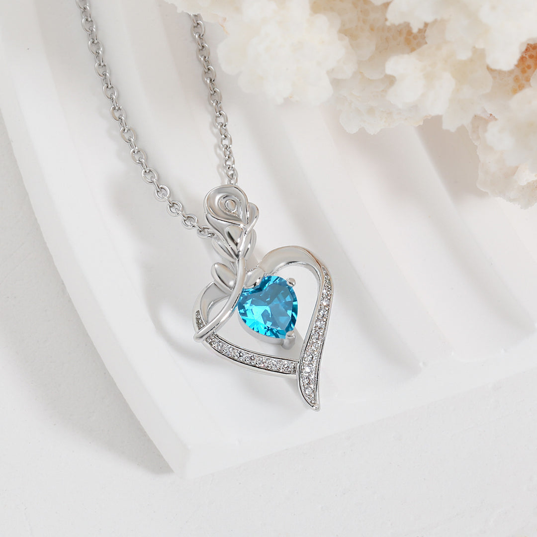 Heart-shaped rose love necklace gift