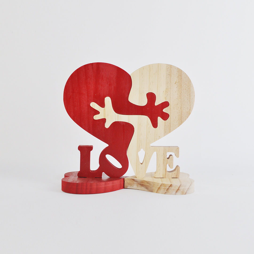 Heart-shaped wooden Valentine’s decoration