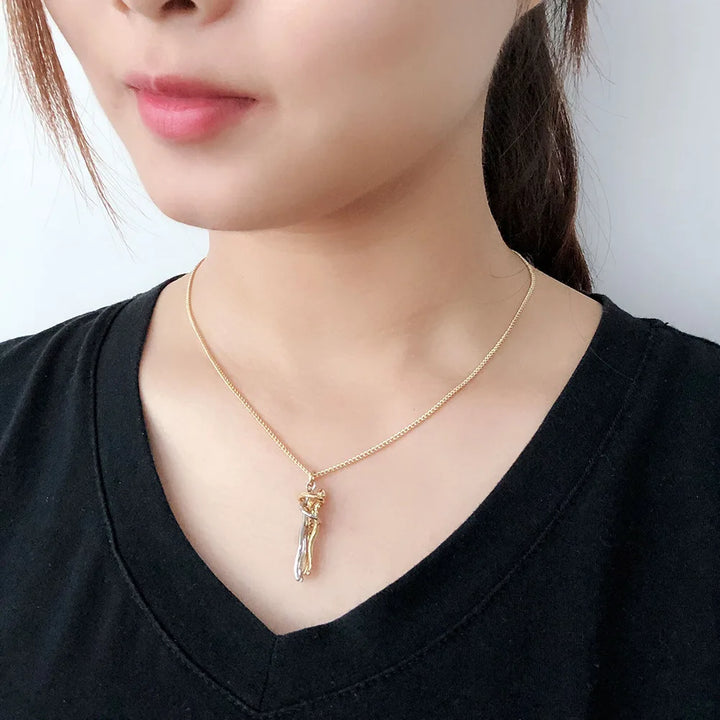 Heartwarming anniversary necklace gift