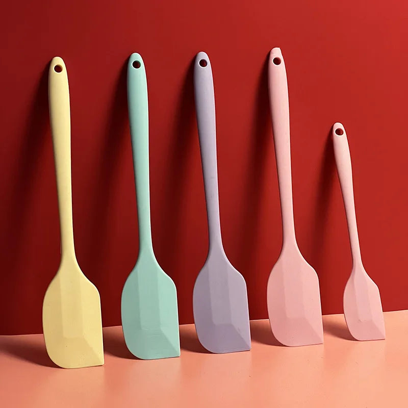Heat-Resistant Silicone Spatula 