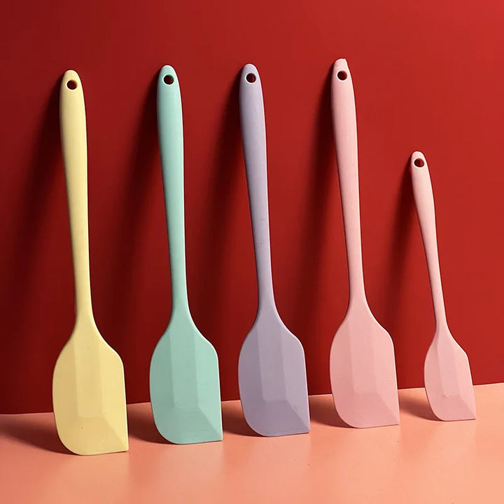 Heat-Resistant Silicone Spatula 