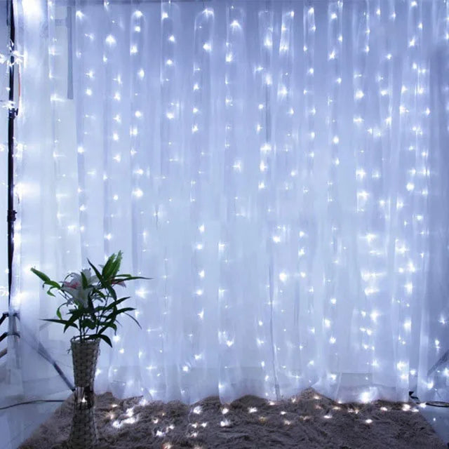 Holiday string lights with curtain design