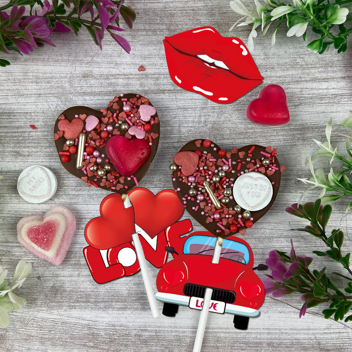 Love themed Valentine’s card holder