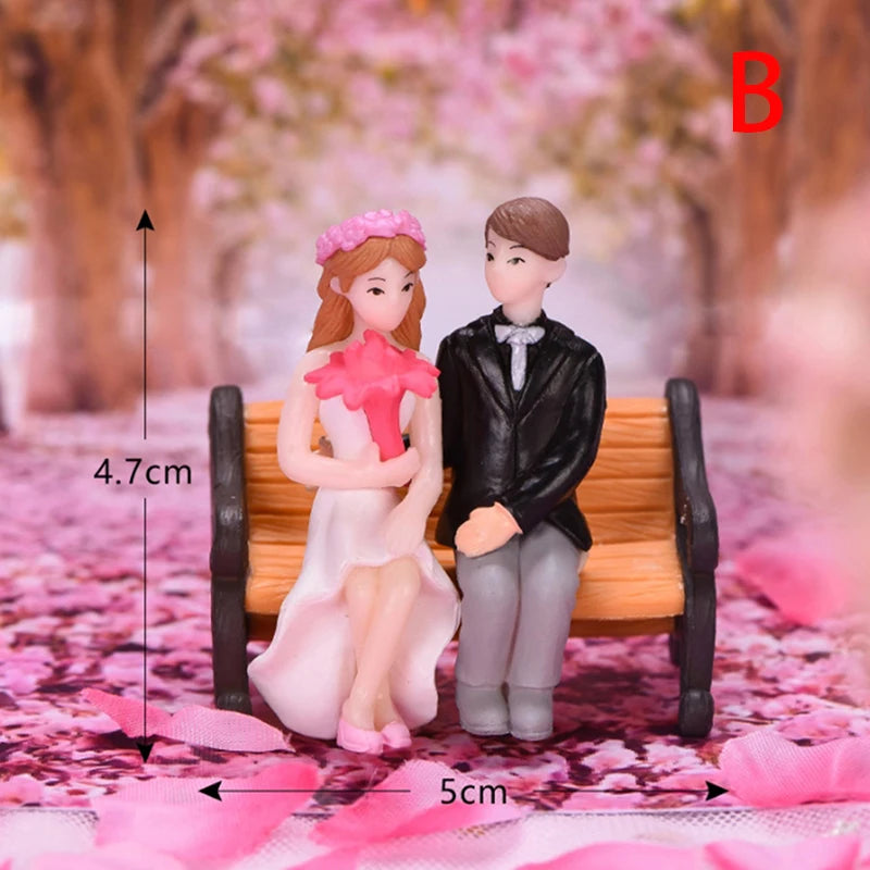 Mini sweetheart couple decor