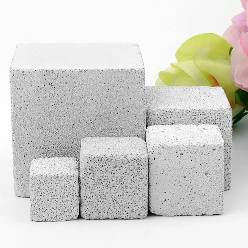 Natural Teeth Grinding Stone for Small Animals
