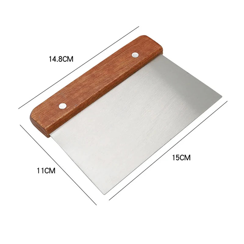 Pastry cutter for professional baking