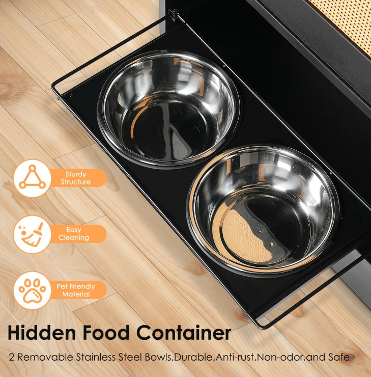 Pet feeding station with side hooks