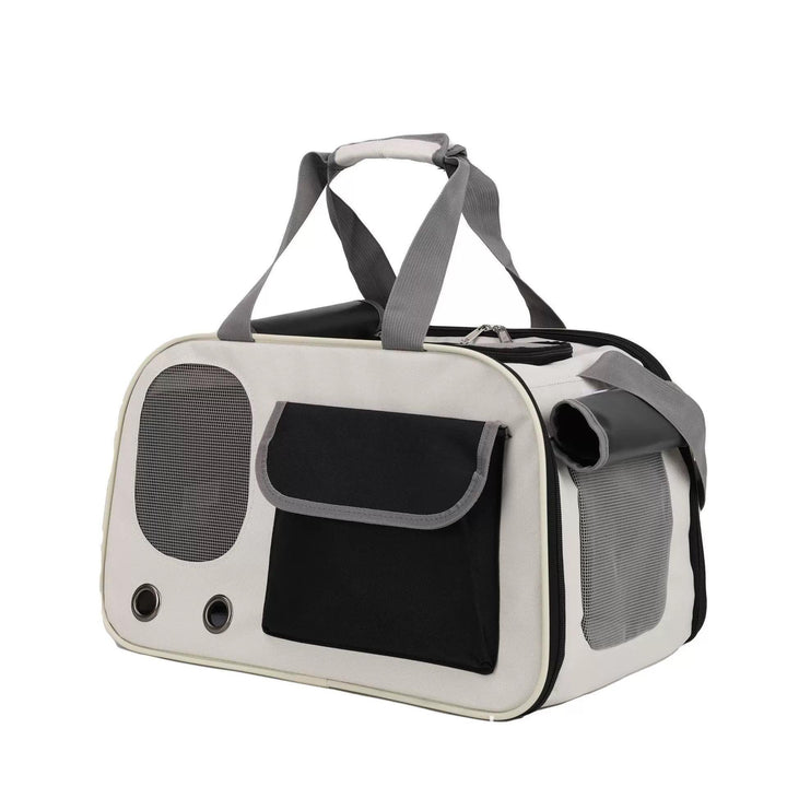 Portable shoulder bag for cats