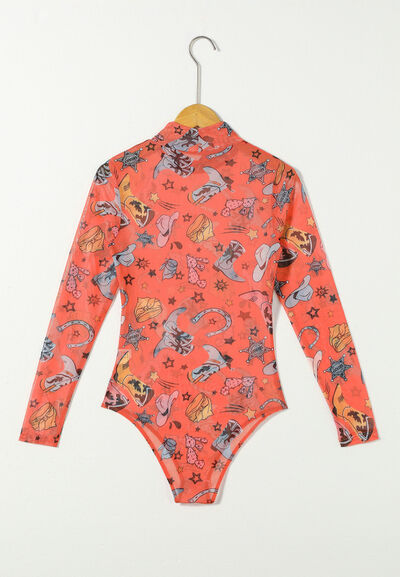 Printed Bodysuit Outfit Idea