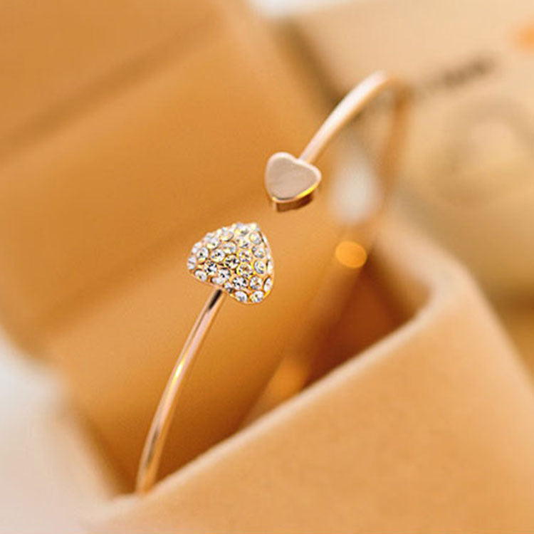 Romantic Heart-Shaped Bracelet
