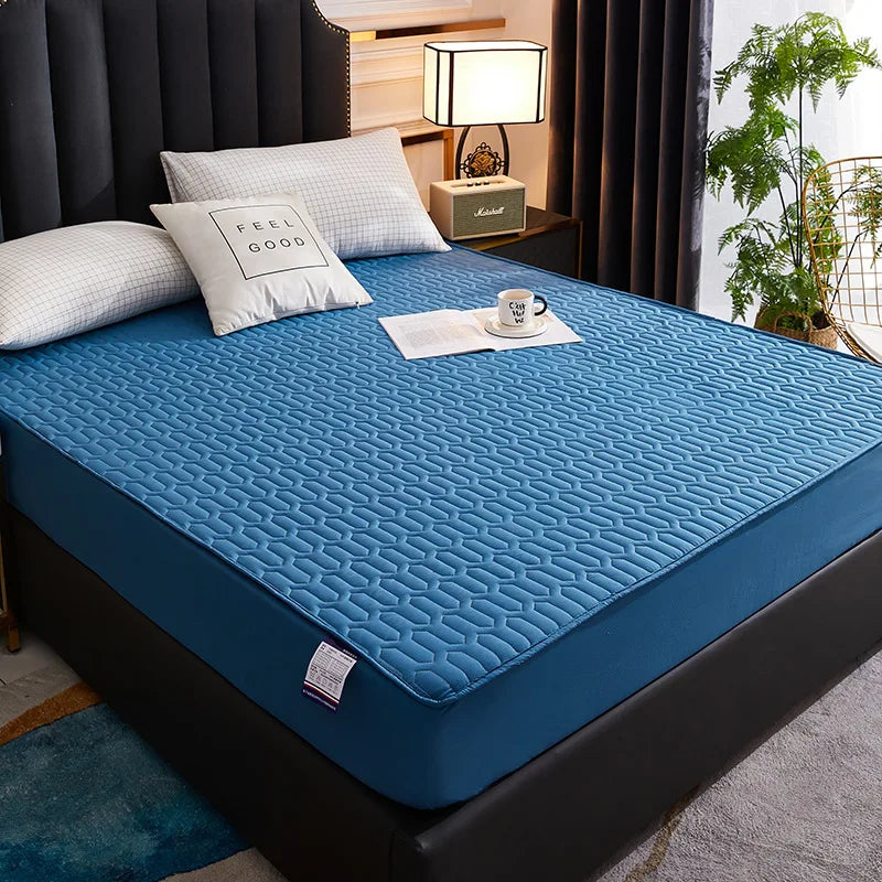 Waterproof Thicken Mattress Cover Quilted Latex Mat Bed Covers Pad Skin-Friendly Fitted Sheet Protector Bedspread150/160/180x200