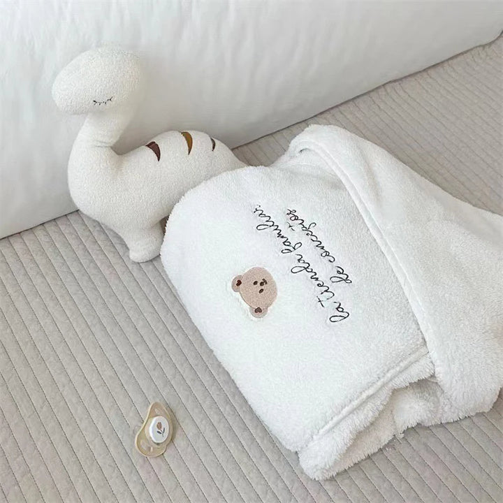 Cartoon bear plush baby blanket baby stroller windproof blanket travel out portable warm baby swaddle blanket