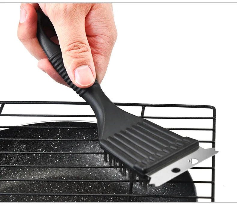 BBQ Cleaning Brush - Durable Steel Wire Bristles for Outdoor Grilling