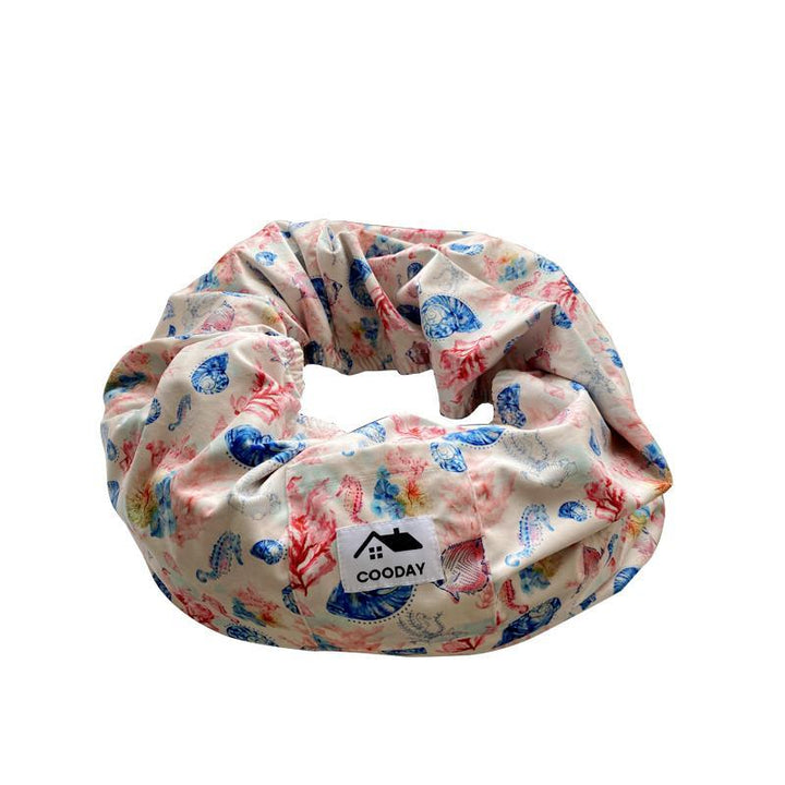 Soft and safe pet carrier for hands-free use