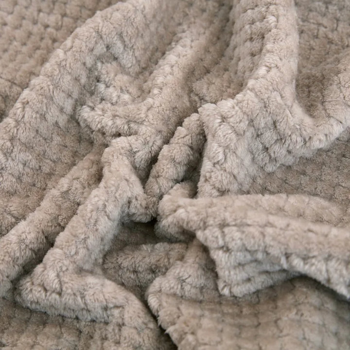 Soft fleece quilt for infant comfort