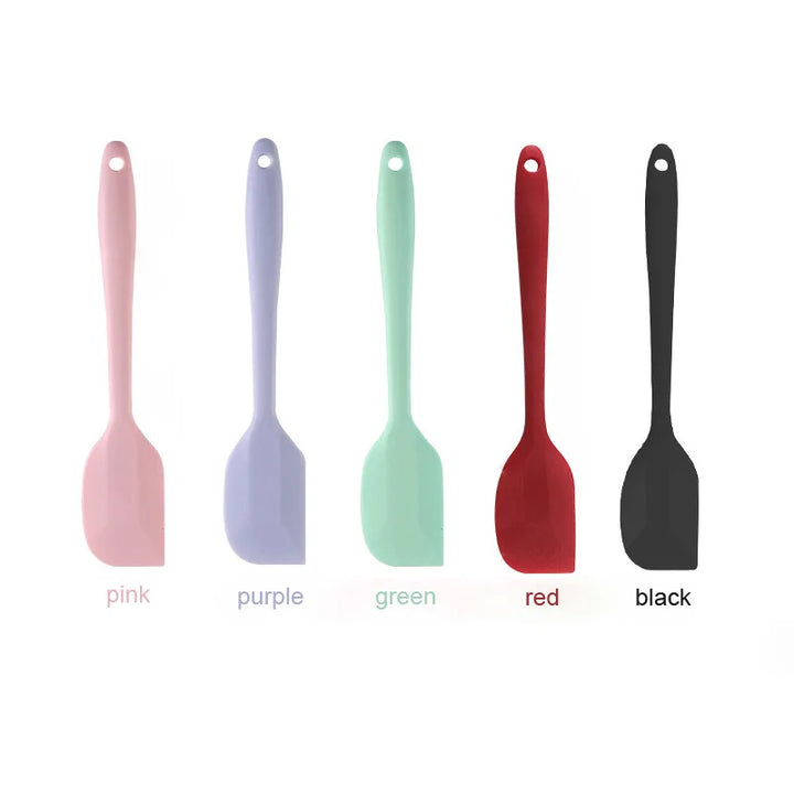 Spatulas of different coloured 