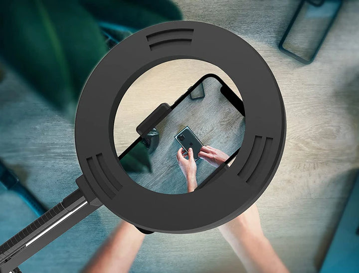 Streaming Tripod with Ring Light