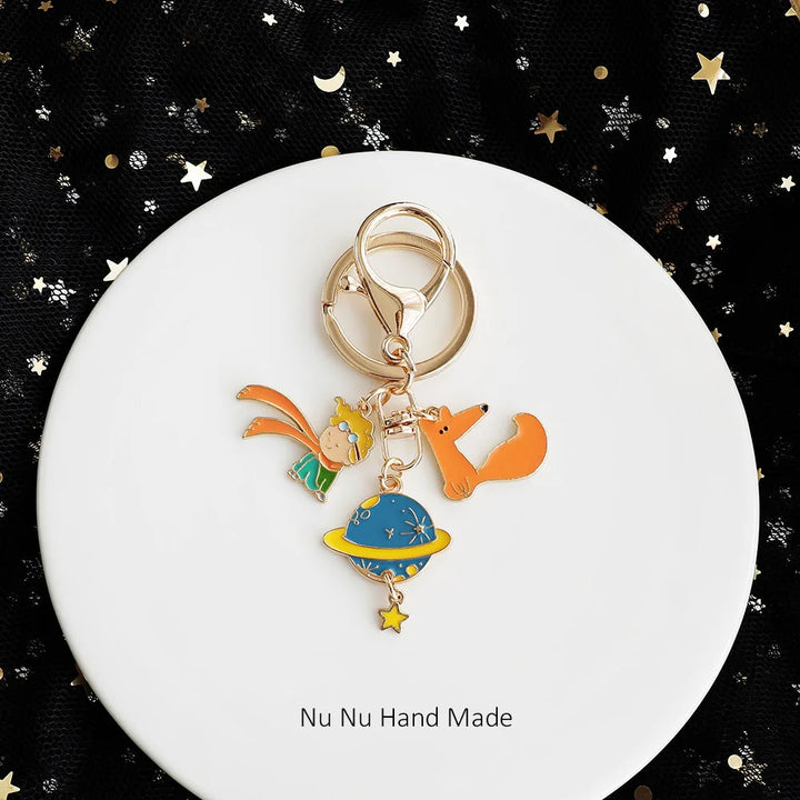 Stylish fox charm keychain