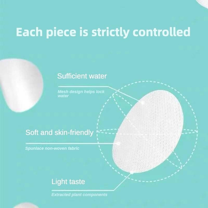 Tear stain removing wipes for pets