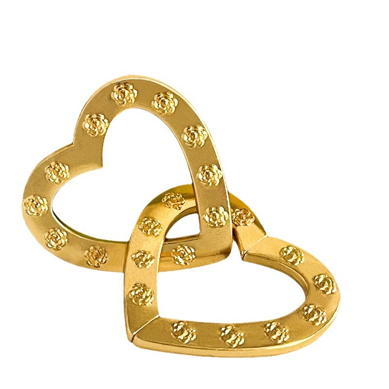 Valentine’s Day creative love ornaments