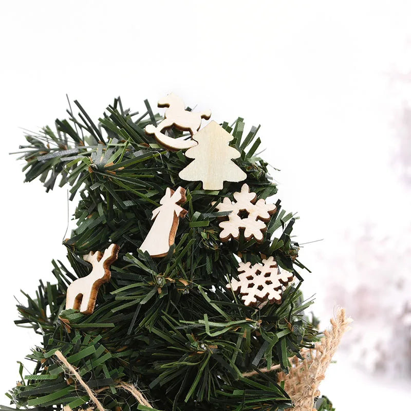 Xmas table scatter in natural wood style